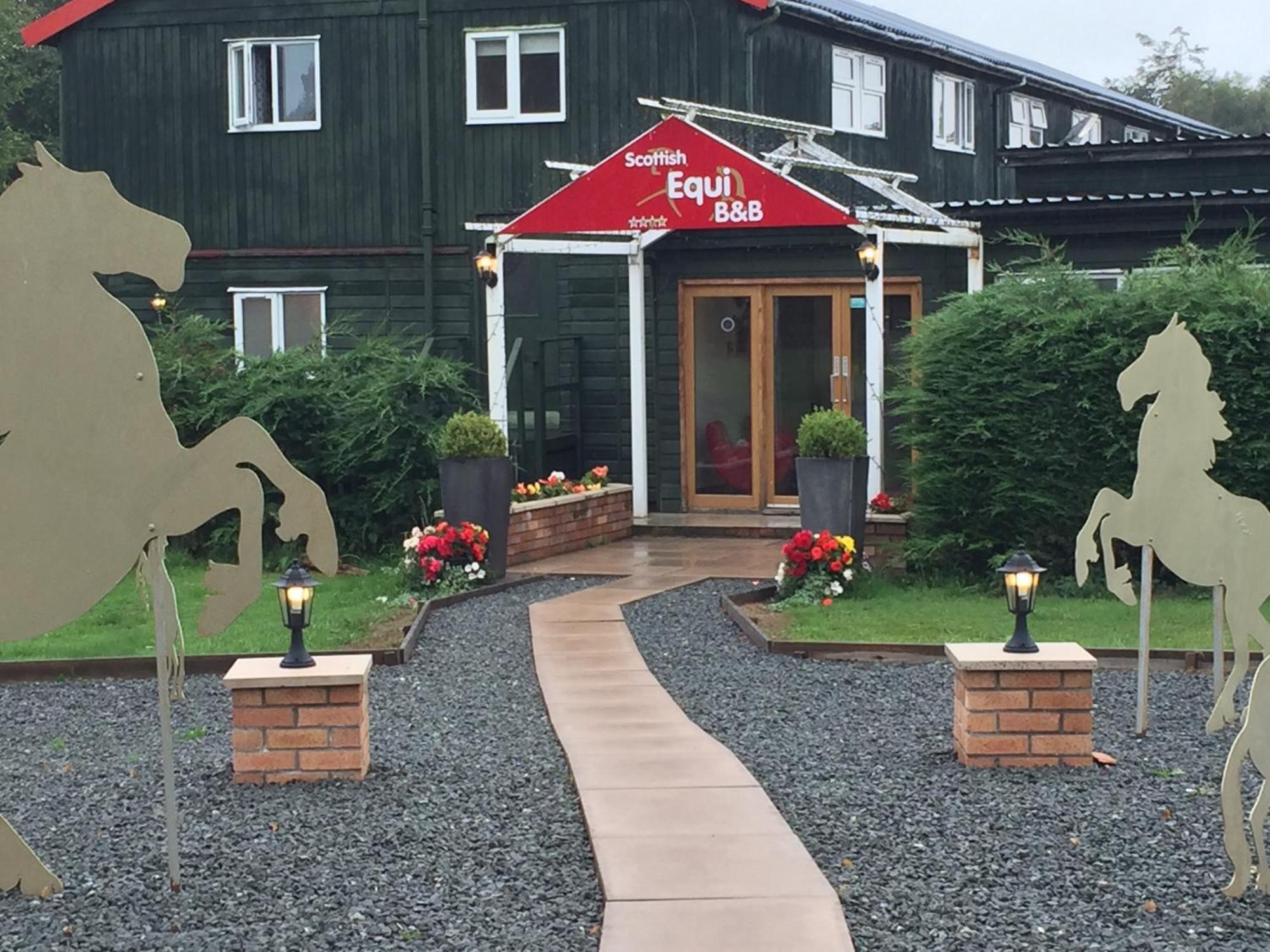 Scottish Equi B&B Lanark Exterior foto